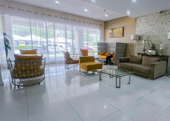 Ostello Bed And Pool In Avida Towers It Park Cebu